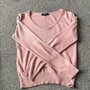 Elegant Pink V-Neck Sweater